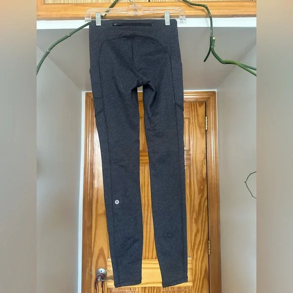 Lululemon Speed Up Tight 28" Size 4 Luxtreme Knit Heathered Black Herringbone - Picture 6 of 16